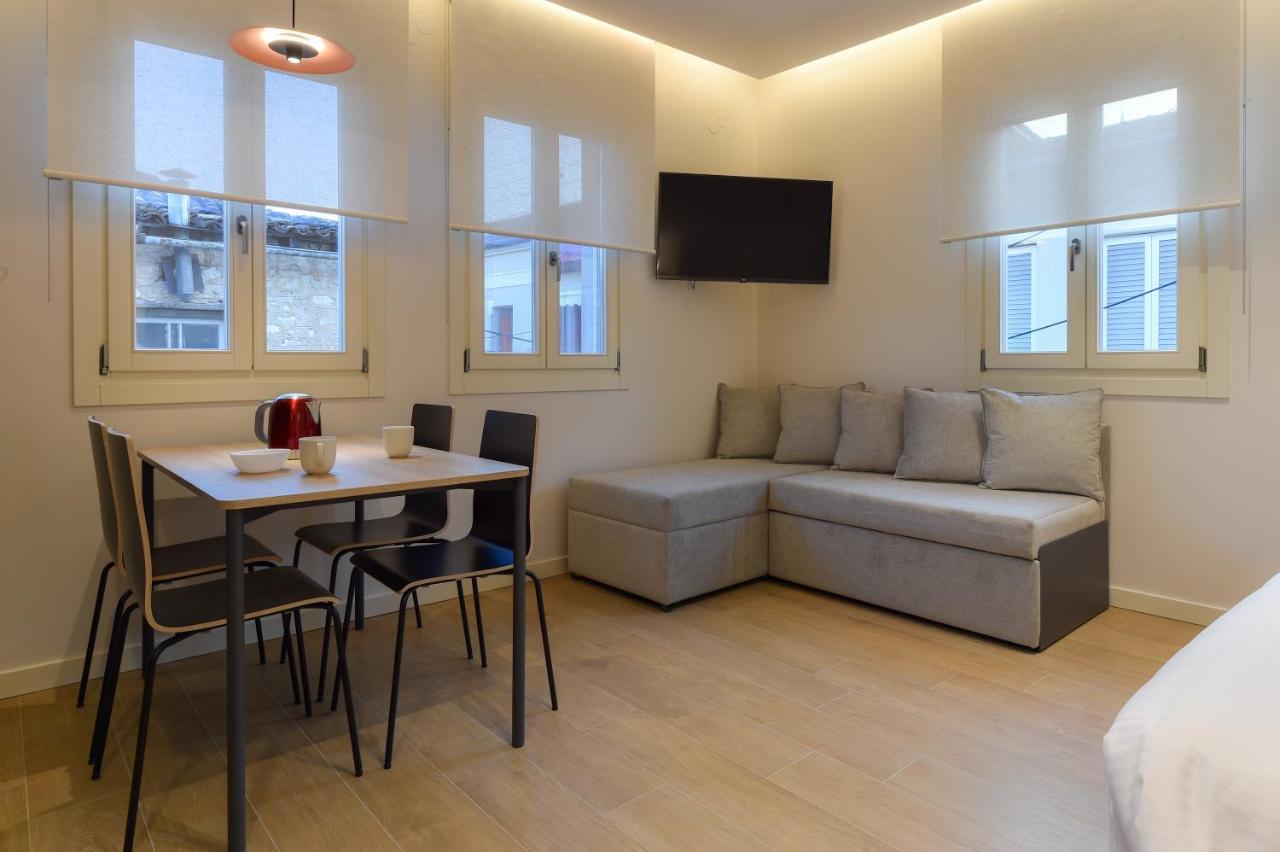 יואנינה Zalo Urban Living Spaces מראה חיצוני תמונה
